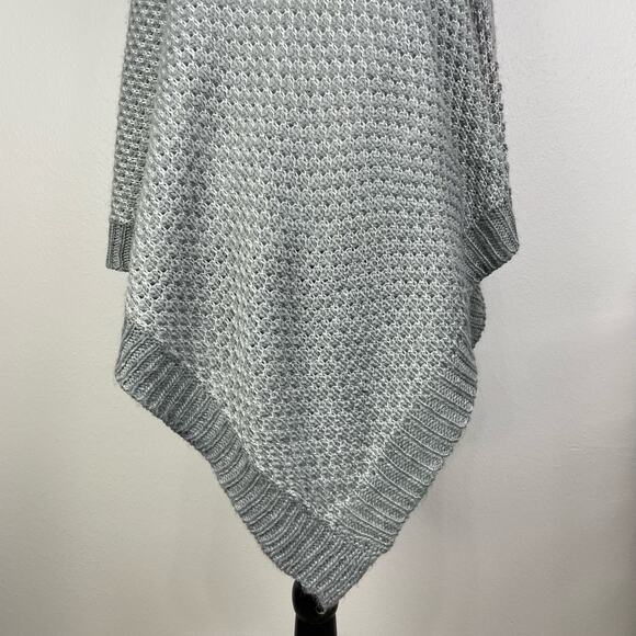 Calvin Klein | OS Gray & Silver Metallic Chunky Knit Pullover Poncho Sweater - Picture 6 of 14